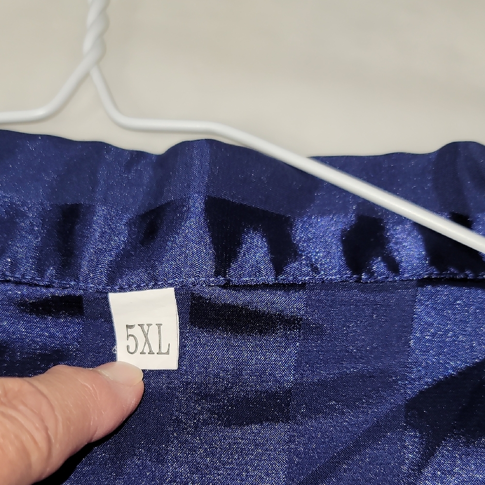 Elegant Blue Satin Pajama Set with Contrast Piping - Picture 2 of 11